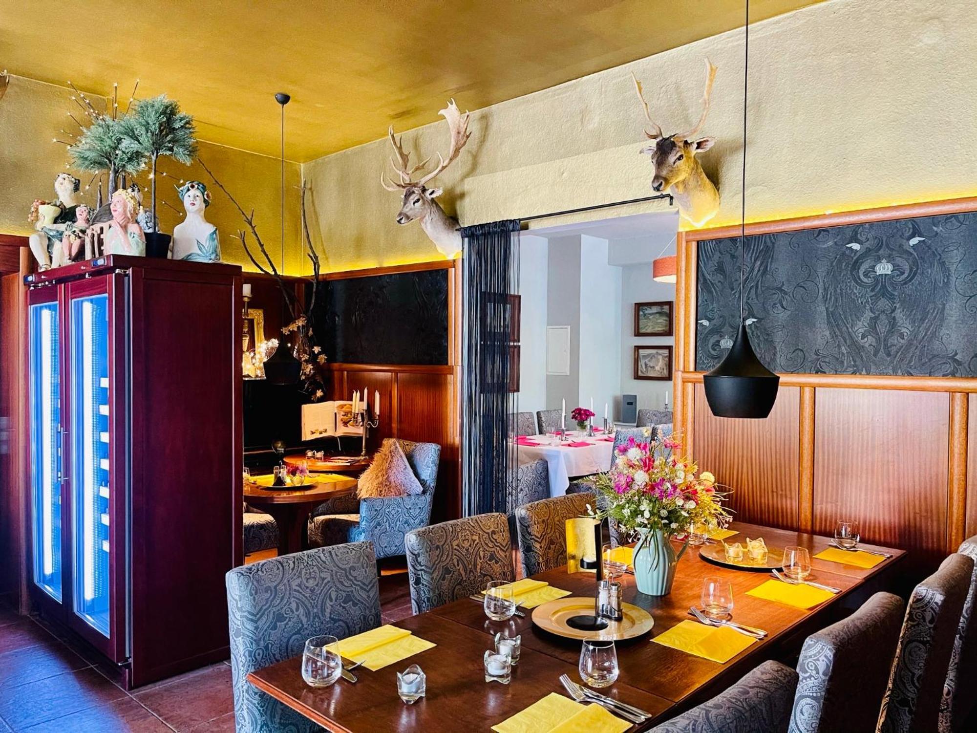 Zu Den Linden - Radebeul Pension Mit Restaurant Extérieur photo