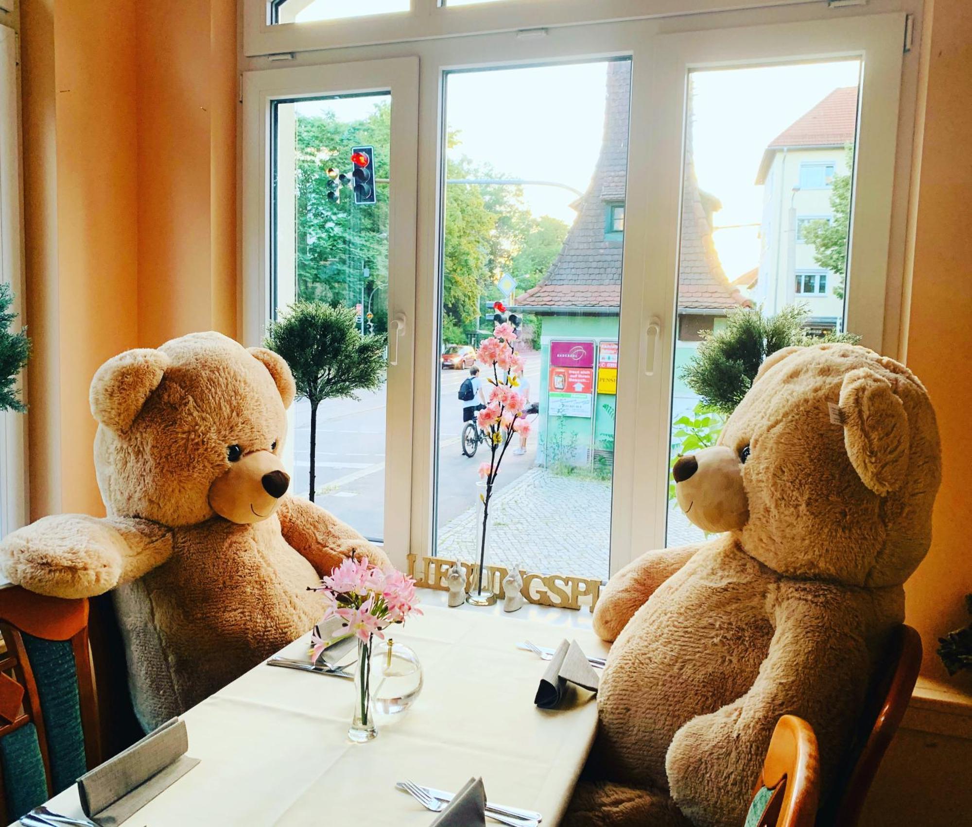 Zu Den Linden - Radebeul Pension Mit Restaurant Extérieur photo
