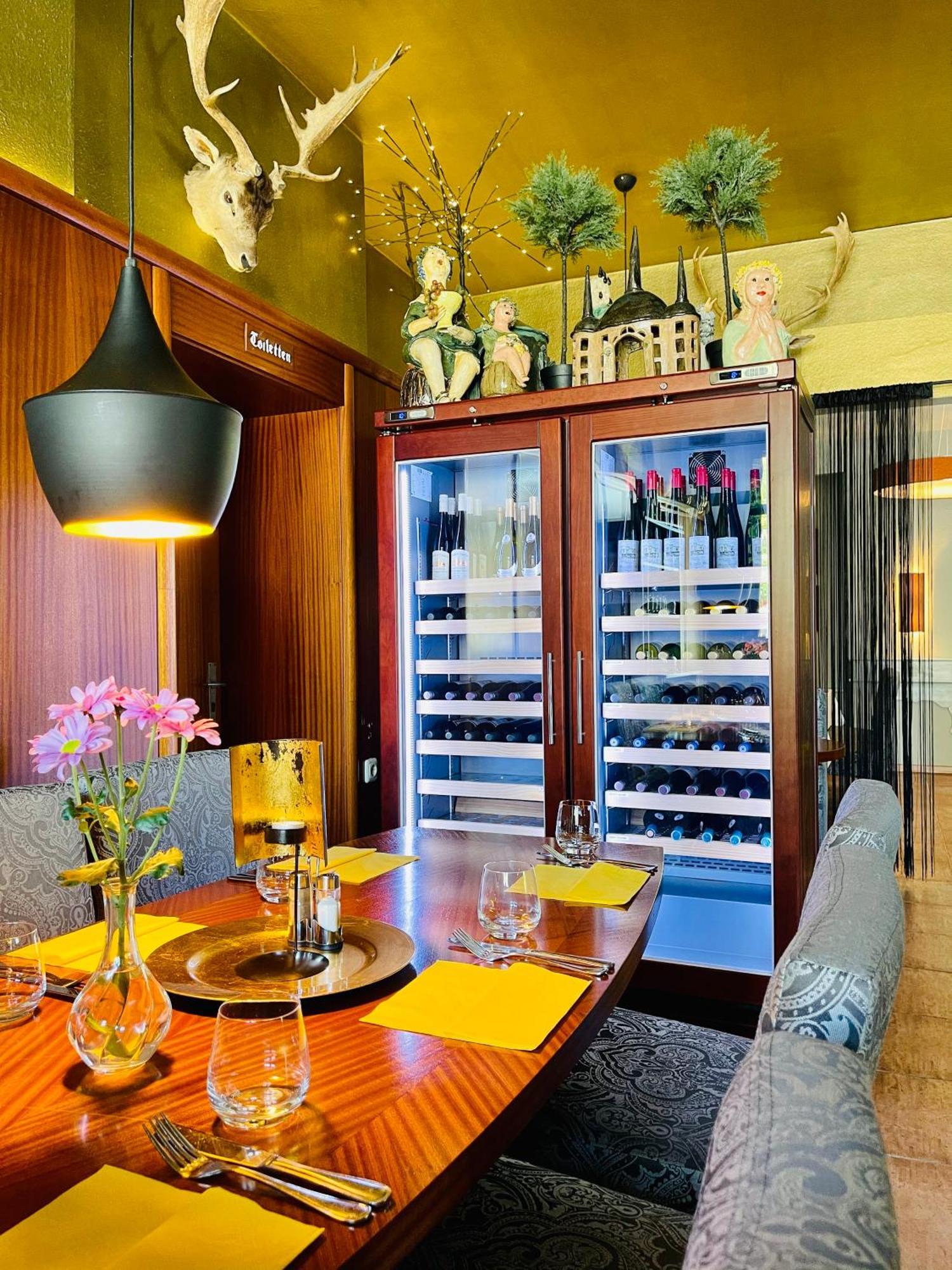 Zu Den Linden - Radebeul Pension Mit Restaurant Extérieur photo